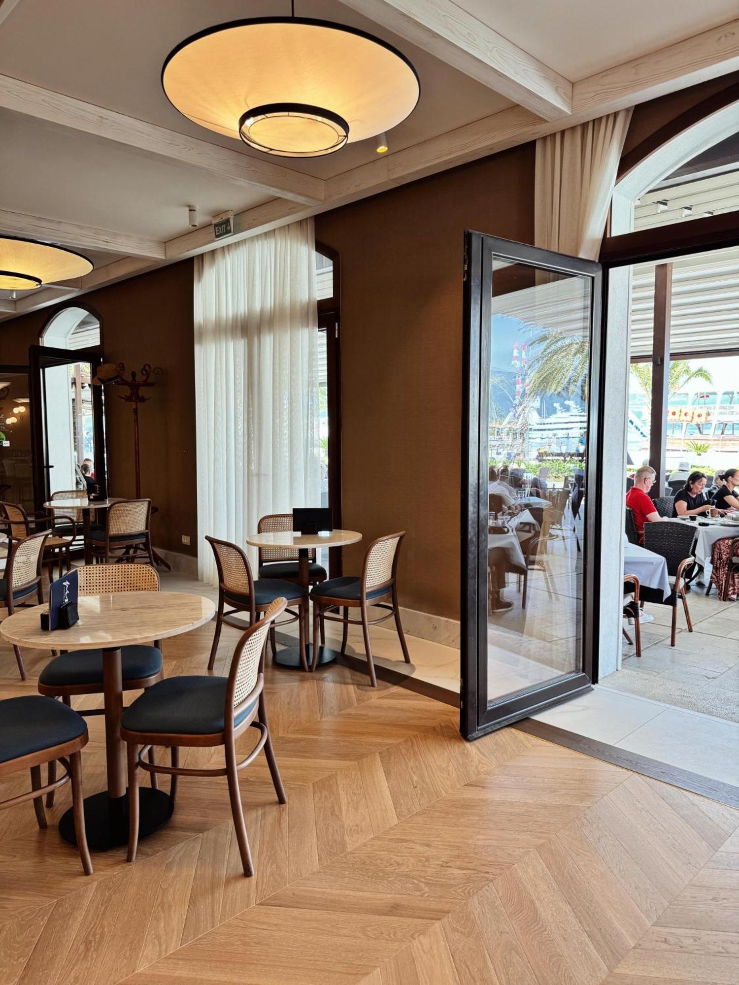Pine Hotel 4*
